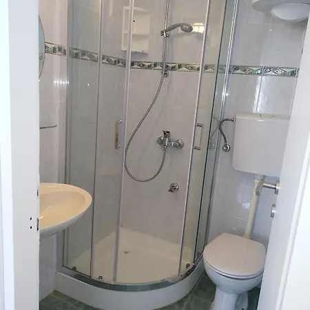 Apartman Vanesa 1 *
